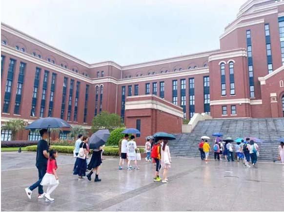 上海建桥学院国际高中地址在哪