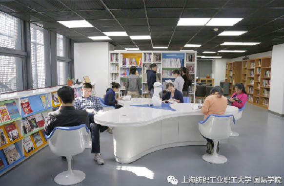 上海纺工大国际本科专业方向及课程设置